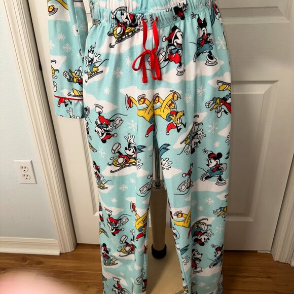 Disney womens sz small 2 pc pajama set , holiday theme - Picture 4 of 8